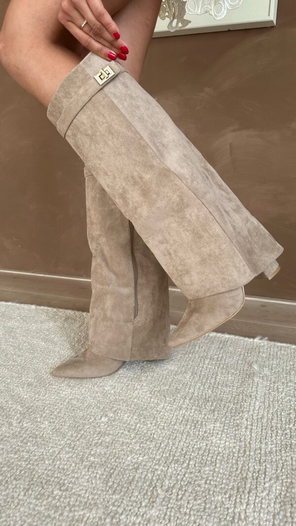 Women's Knee-High Suede Boots – Fold-Over Collar and Pointed Toe