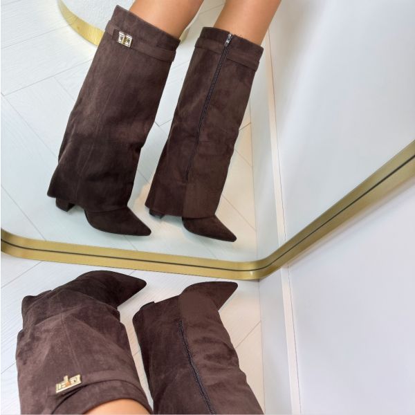 Women's Knee-High Suede Boots – Fold-Over Collar and Pointed Toe
