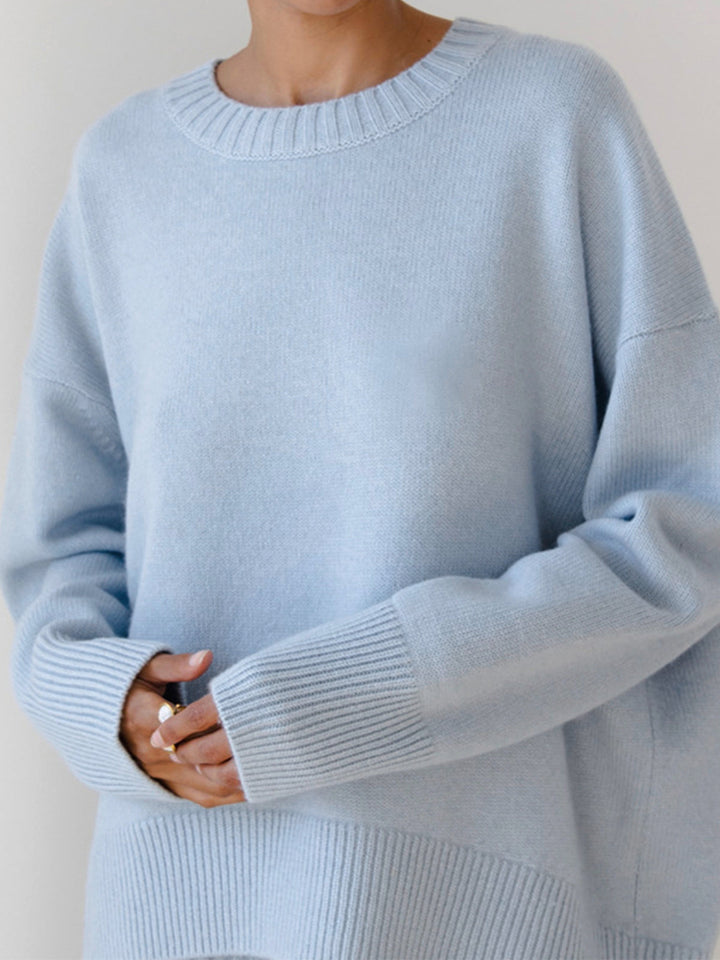 Women's Oversized Crew Neck Knit Sweater - Drop Shoulder Long Sleeve Pullover