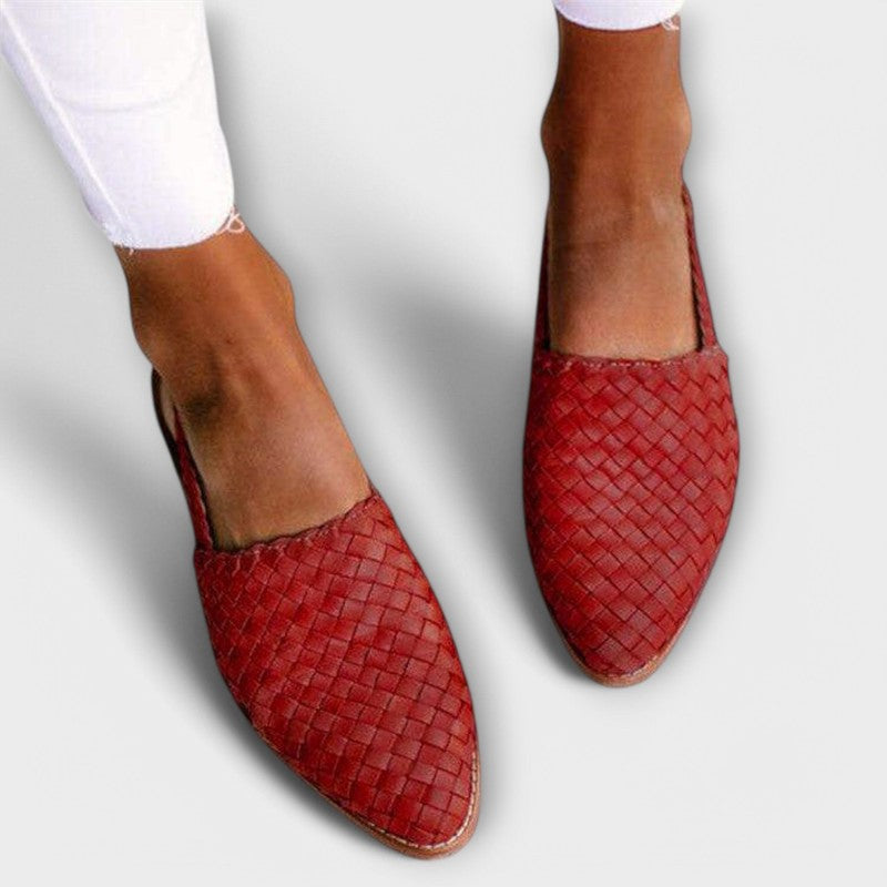 Women's Flat Slingback Shoe - Pointed Toe Adjustable Strap